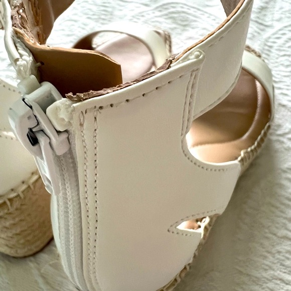 Alfani Women’s Cohjo Padded Insole White Wedge Sandals, Size 91/2 M. NEW - Picture 10 of 14